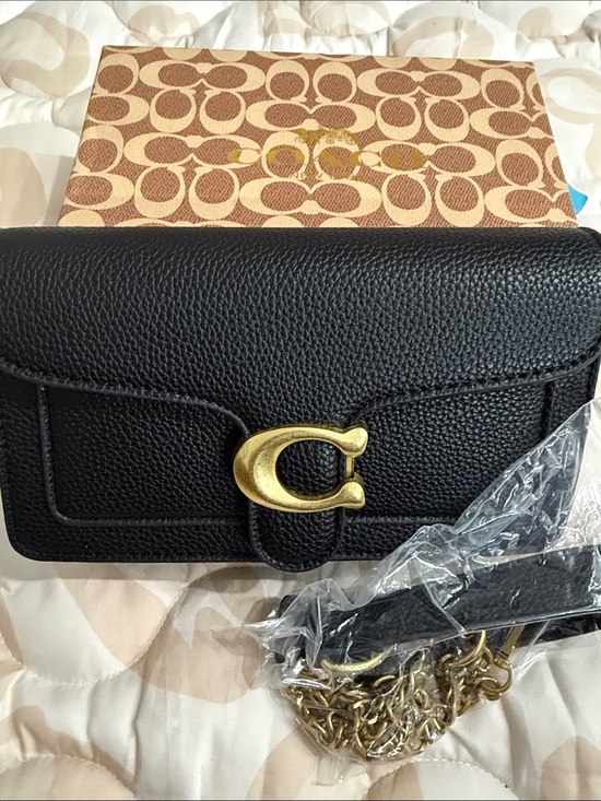 Coach Handbags - Coach Black Pebbled Leather Crossbody with Gold C-Clasp